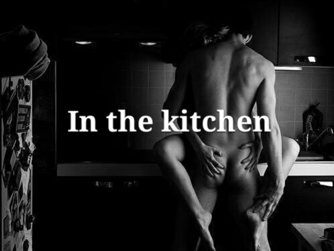 Красивый секс на кухне